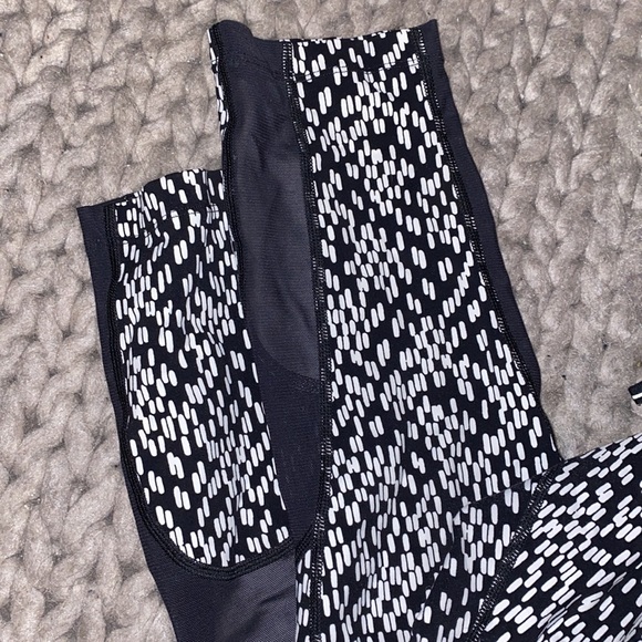 Nike workout leggings - Picture 2 of 3